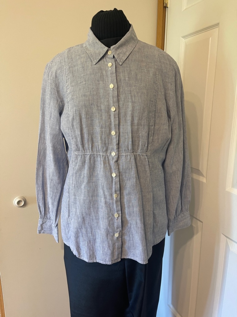 J Jill Button-Front Light Blue Linen Blend Women’s Shirt